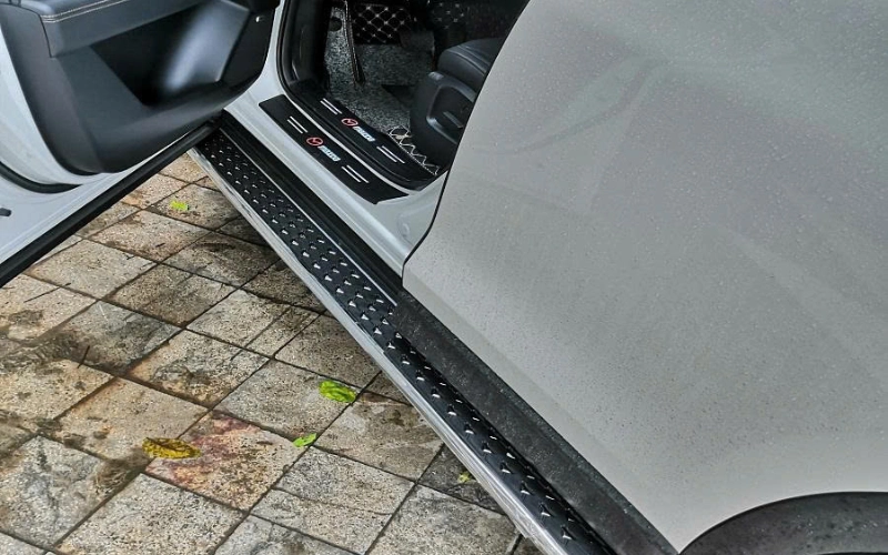 Các loại bệ bước chân phổ biến cho VinFast Limo Green