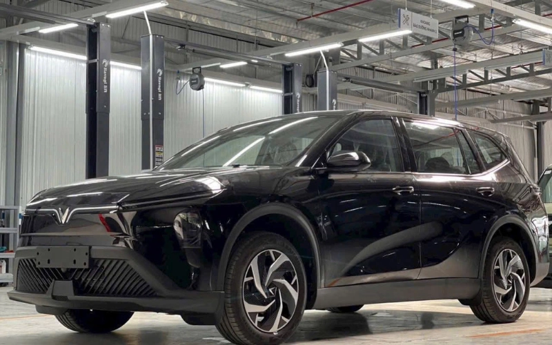 Hệ thống đèn zin của xe Limo Green không được trang bị đèn bi gầm riêng biệt