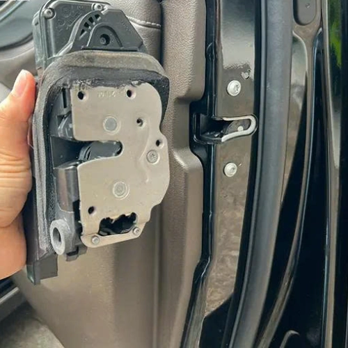 Độ cửa hít VinFast Limo Green 1