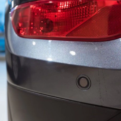 Lắp cảm biến lùi Vinfast Limo Green giá rẻ chính hãng 1