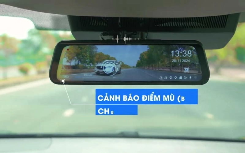 Lắp camera hành trình gương chiếu hậu VinFast Limo Green đảm bảo hoạt động ổn định và hiệu quả