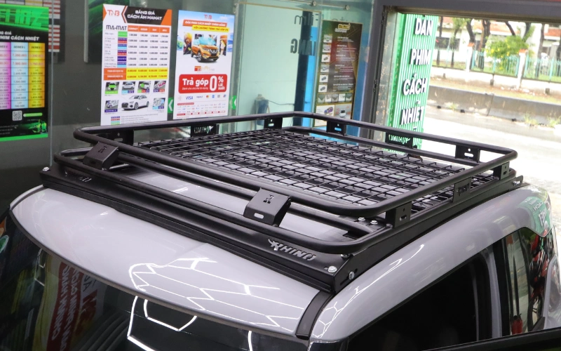 Giá nóc Vinfast Limo Green chắc chắn, cứng cáp giá tốt 2025 10 Giá nóc VinFast Limo Green được thiết kế dành riêng cho dòng xe này mang đến sự tiện ích và an toàn trong quá trình sử dụng