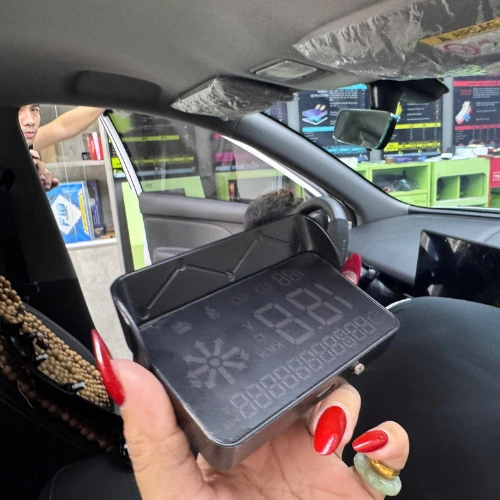 HUD kính lái Limo Green siêu nét - Giá rẻ, lắp zin 13