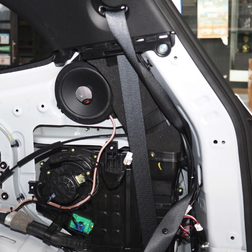 Độ loa cánh Limo Green nâng cấp sống động 1