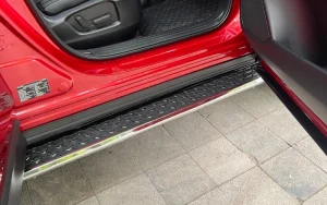 Theo quy định việc lắp bệ bước chân cho VinFast Limo Green không bị xử phạt khi tham gia giao thông và vẫn đăng kiểm bình thường