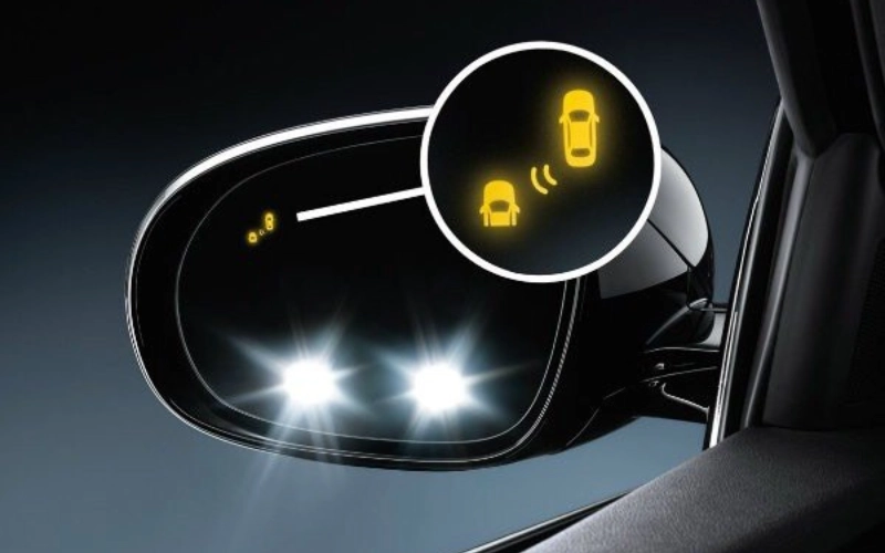 Lợi ích khi lắp cảm biến điểm mù cho VinFast Limo Green