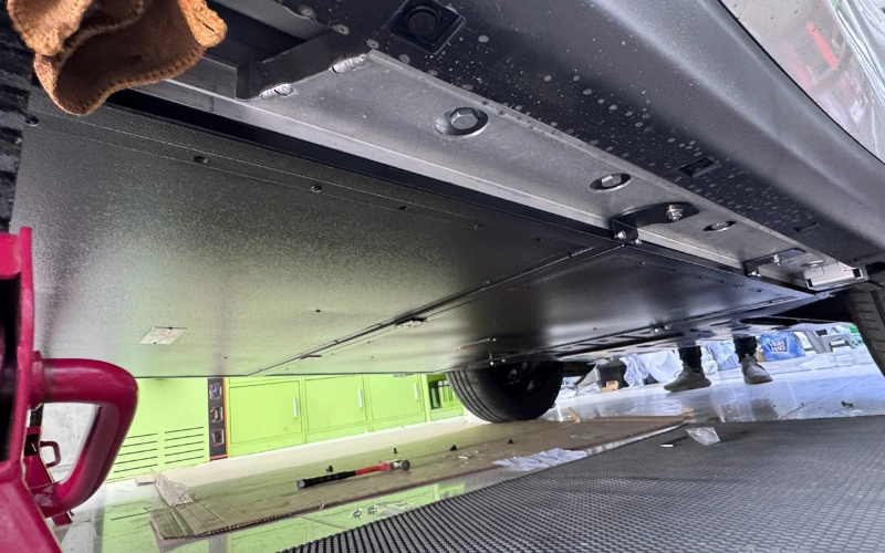 Đặc điểm nổi bật của tấm bảo vệ pin xe VinFast Limo Green