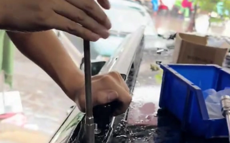 Một số lưu ý khi lắp thanh dọc Limo Green