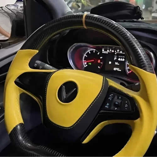 Bọc vô lăng Carbon VinFast Limo Green 8