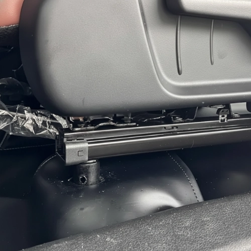 Đôn ghế VinFast Limo Green tăng tầm nhìn cực thoải mái 4