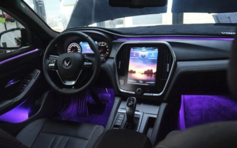 Lắp đèn LED nội thất cho Vinfast Limo Green