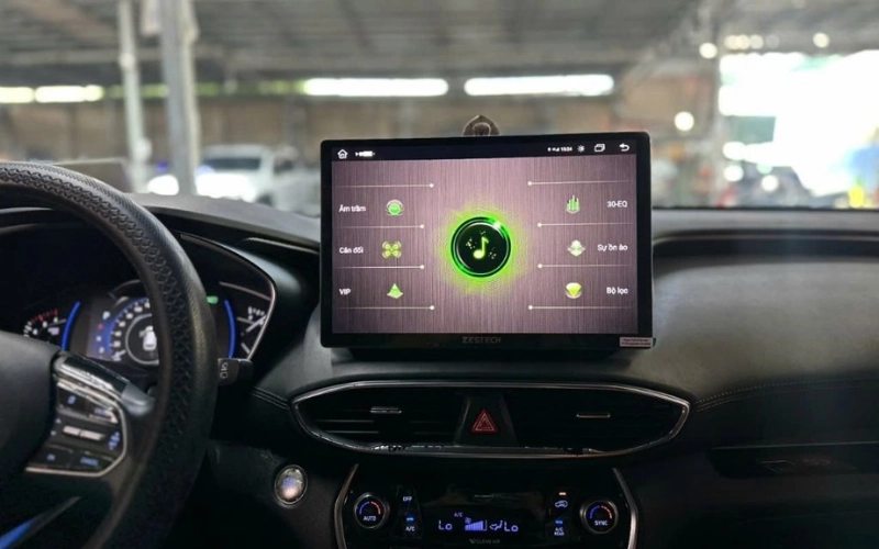 Màn hình Android trung tâm giải trí hiện đại cho nội thất Limo Green