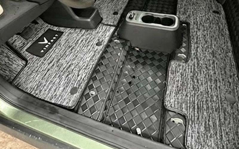 Thảm sàn 360 Limo Green được cắt CNC theo kích thước từng vị trí sàn xe, đảm bảo độ chính xác cao và ôm trọn toàn bộ các góc cạnh