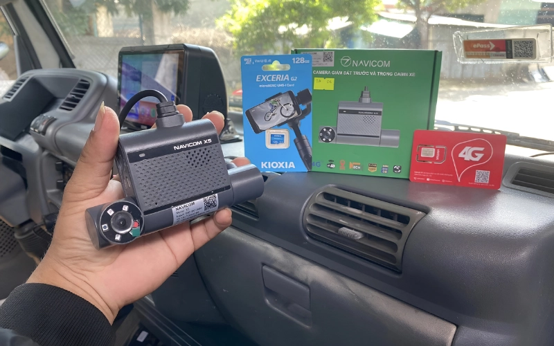 Camera hành trình Navicom X5 được tích hợp tính năng định vị GPS cho phép theo dõi vị trí của xe theo thời gian thực
