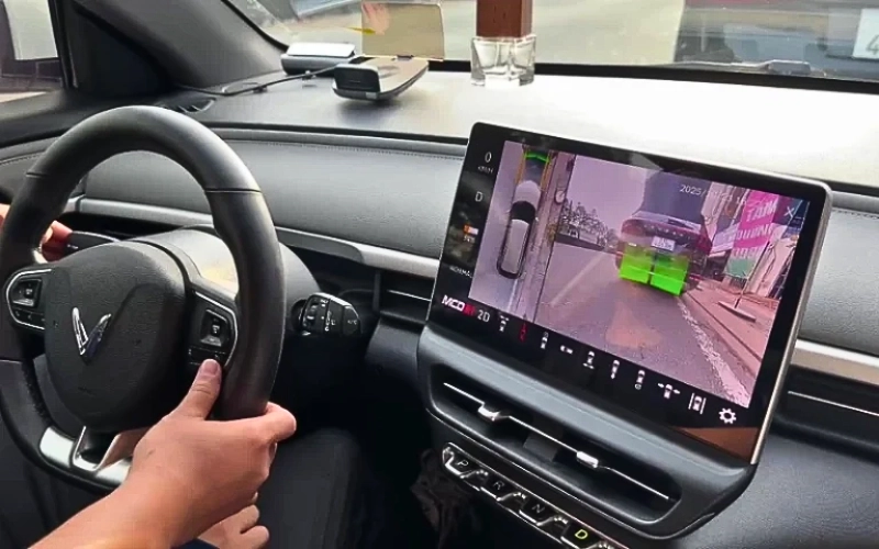 Camera 360 cho Vinfast Limo Green vốn được xem là trang bị hỗ trợ lái xe an toàn giúp quan sát toàn cảnh xung quanh phương tiện