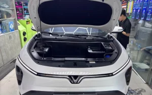 Lắp cốp trước Vinfast Limo Green KHÔNG có bị nóng xe nếu cốp trước được lựa chọn đúng loại và lắp đặt đúng kỹ thuật