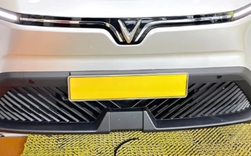 Độ mặt ca lăng cho xe Limo Green không ảnh hướng đến quá trình đăng kiểm