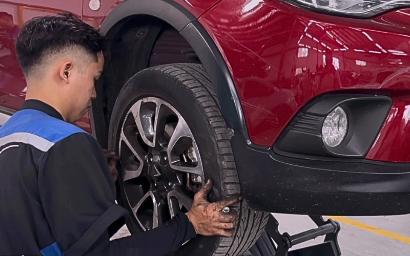 Xe Vinfast Limo Green khi nào nên đảo lốp cho xe? 21 Thực hiện đảo lốp VinFast Limo Green thường xuyên mang lại nhiều lợi ích rõ rệt trong quá trình sử dụng lâu dài