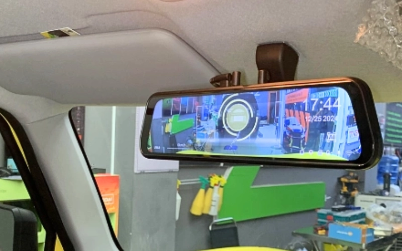  Camera hành trình gương AI ADAS UTOUR C3M cho Limo Green