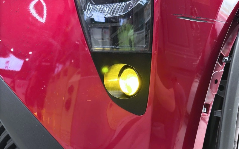 Địa chỉ lắp đèn gầm Limo Green chính hãng, giá tốt 2 Đèn gầm Limo Green hỗ trợ lái xe an toàn trong điều kiện mưa lớn, sương mù nhờ giảm hiện tượng phản xạ ánh sáng