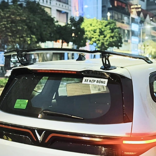 Lắp đuôi gió Limo Green nâng tầm ngoại thất xe 4