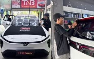 Dán phim cách nhiệt phụ kiện gần như bắt buộc cho xe VF MPV7 và Limo Green