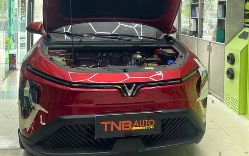 Lắp cốp MP COP xe Vinfast Limo Green không ảnh hưởng đến các chi tiết trong khoang máy