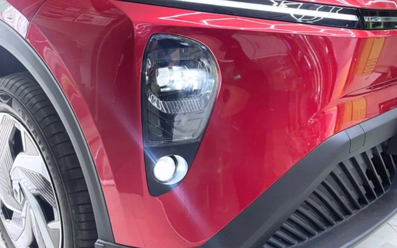 Việc lắp đèn bi gầm HCLight G1 2 inches cho Limo Green được thiết kế theo hướng giữ nguyên bản xe nên hoàn toàn không gây ảnh hưởng đến kết cấu hay hệ thống điện zin